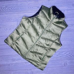 Eddie Bauer goose down filled Puffer Vest Jacket Women's Size LG metallic Green